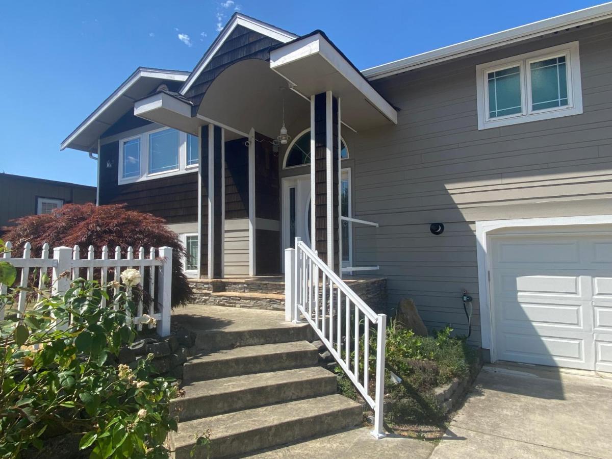 Scenic Lake View Home Tacoma Exterior foto